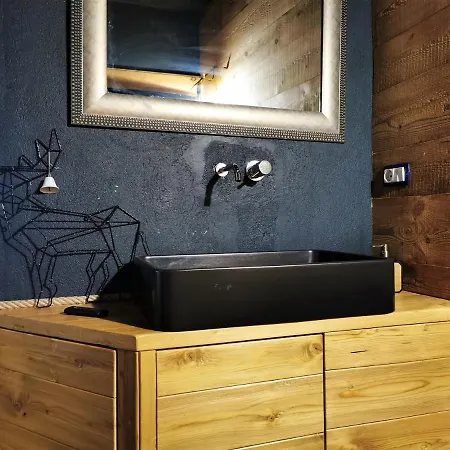 Hostdomus - Lotus Flower Champlas du Col